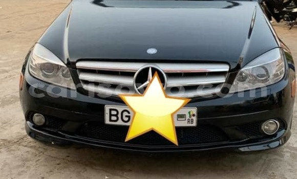 Sayi Na hannu Mercedes-Benz C–Class Black Mota in Cotonou a Benin Sayi Na hannu Mercedes-Benz C–Class Black Mota in Cotonou a Benin