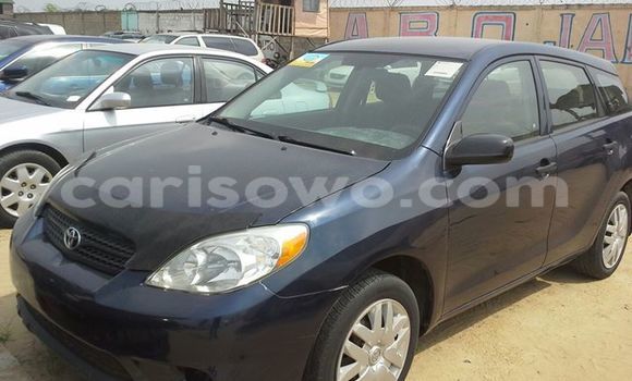 Ra Àlòkù Toyota Matrix Black Ọkọ̀ in Cotonou ni Benin Ra Àlòkù Toyota Matrix Black Ọkọ̀ in Cotonou ni Benin