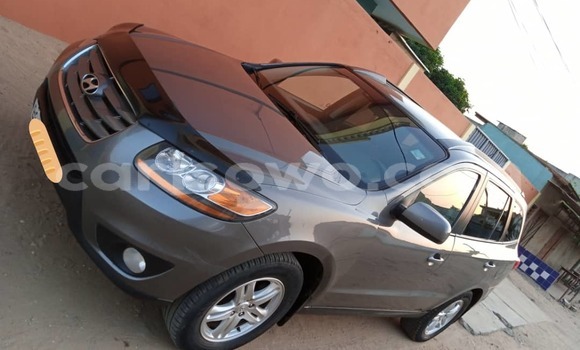 Ra Àlòkù Hyundai Santa Fe Silver Ọkọ̀ in Cotonou ni Benin Ra Àlòkù Hyundai Santa Fe Silver Ọkọ̀ in Cotonou ni Benin