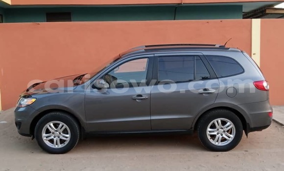Ra Àlòkù Hyundai Santa Fe Silver Ọkọ̀ in Cotonou ni Benin Ra Àlòkù Hyundai Santa Fe Silver Ọkọ̀ in Cotonou ni Benin