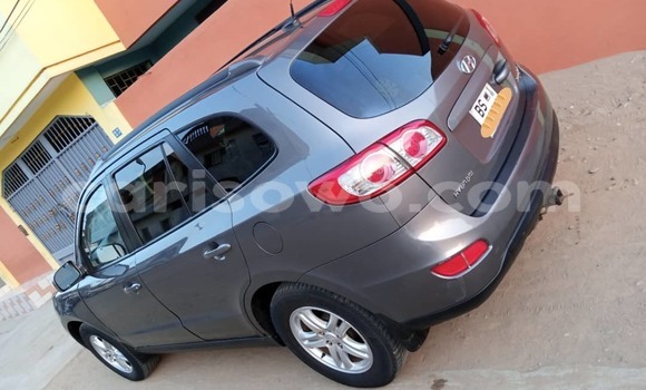 Ra Àlòkù Hyundai Santa Fe Silver Ọkọ̀ in Cotonou ni Benin Ra Àlòkù Hyundai Santa Fe Silver Ọkọ̀ in Cotonou ni Benin