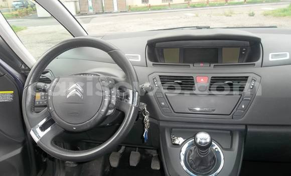 Ra Àlòkù Citroen C4 Black Ọkọ̀ in Cotonou ni Benin Ra Àlòkù Citroen C4 Black Ọkọ̀ in Cotonou ni Benin