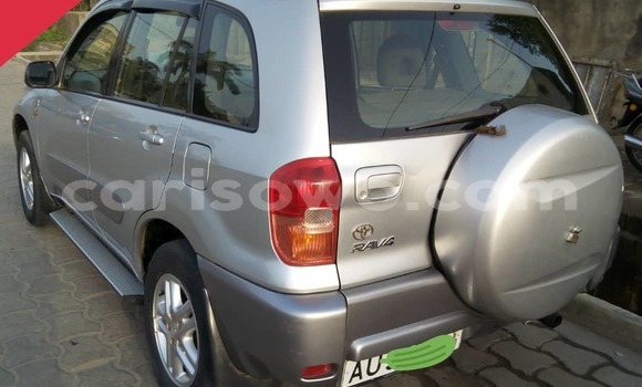 Sayi Na hannu Toyota RAV4 Azurfa Mota in Cotonou a Benin Sayi Na hannu Toyota RAV4 Azurfa Mota in Cotonou a Benin