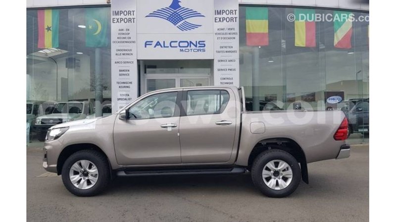 Big with watermark toyota hilux benin import dubai 8480