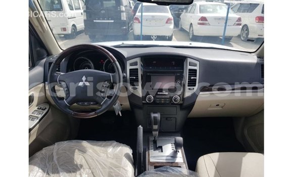Ra Imported Mitsubishi Pajero Red Ọkọ̀ in Import - Dubai ni Benin Ra Imported Mitsubishi Pajero Red Ọkọ̀ in Import - Dubai ni Benin