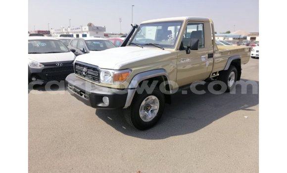 Ra Imported Toyota Land Cruiser Alagara Ọkọ̀ in Import - Dubai ni Benin Ra Imported Toyota Land Cruiser Alagara Ọkọ̀ in Import - Dubai ni Benin