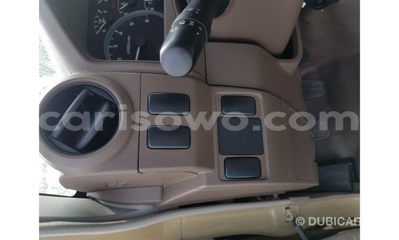 Ra Imported Toyota Land Cruiser Alagara Ọkọ̀ in Import - Dubai ni Benin Ra Imported Toyota Land Cruiser Alagara Ọkọ̀ in Import - Dubai ni Benin