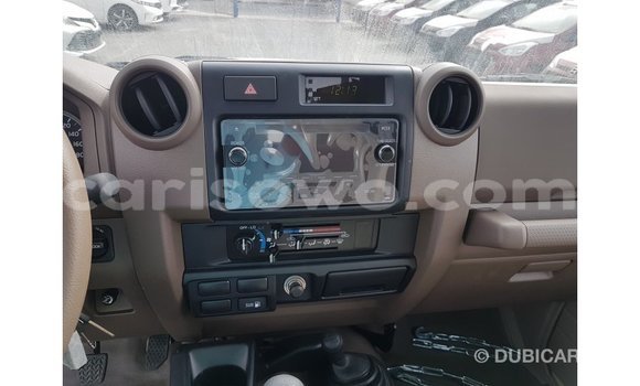 Ra Imported Toyota Land Cruiser Alagara Ọkọ̀ in Import - Dubai ni Benin Ra Imported Toyota Land Cruiser Alagara Ọkọ̀ in Import - Dubai ni Benin