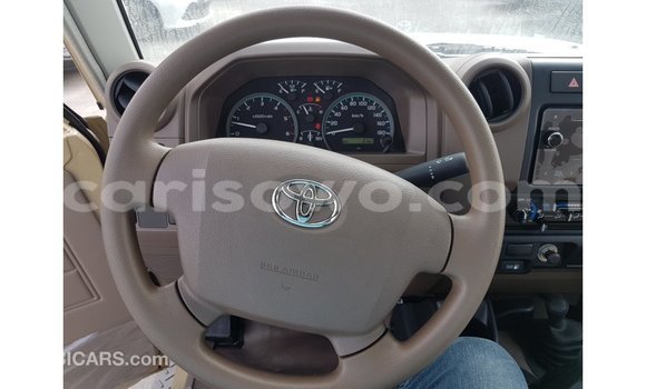 Ra Imported Toyota Land Cruiser Alagara Ọkọ̀ in Import - Dubai ni Benin Ra Imported Toyota Land Cruiser Alagara Ọkọ̀ in Import - Dubai ni Benin