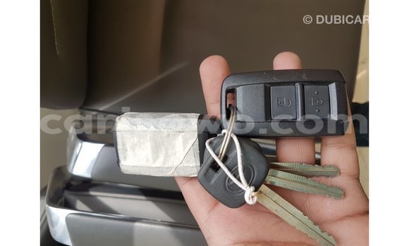 Ra Imported Toyota Land Cruiser Alagara Ọkọ̀ in Import - Dubai ni Benin Ra Imported Toyota Land Cruiser Alagara Ọkọ̀ in Import - Dubai ni Benin