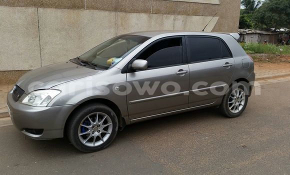 Ra Àlòkù Toyota Yaris Silver Ọkọ̀ in Cotonou ni Benin Ra Àlòkù Toyota Yaris Silver Ọkọ̀ in Cotonou ni Benin