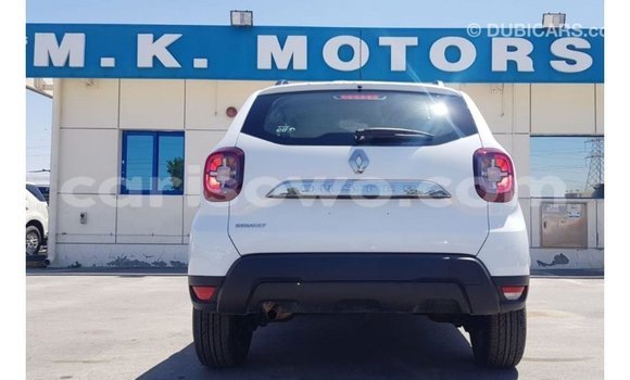 Acheter Import Voiture Renault 19 Blanc à Import - Dubai, Benin Acheter Import Voiture Renault 19 Blanc à Import - Dubai, Benin
