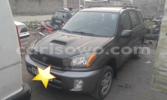 Acheter Occasion Voiture Toyota RAV4 Marron à Cotonou, Benin Acheter Occasion Voiture Toyota RAV4 Marron à Cotonou, Benin