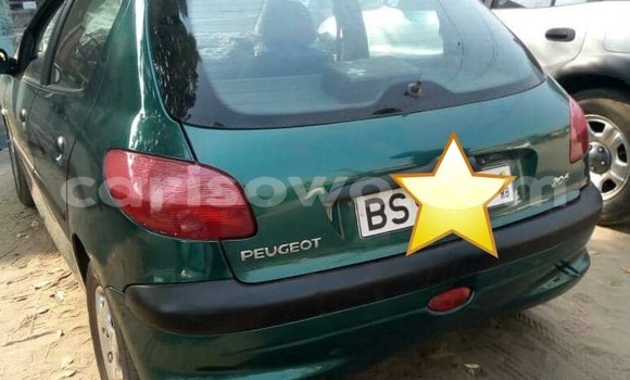 Acheter Occasion Voiture Peugeot 206 Vert à Cotonou, Benin Acheter Occasion Voiture Peugeot 206 Vert à Cotonou, Benin