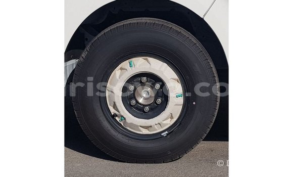 Ra Imported Toyota Hiace funfun Ọkọ̀ in Import - Dubai ni Benin Ra Imported Toyota Hiace funfun Ọkọ̀ in Import - Dubai ni Benin