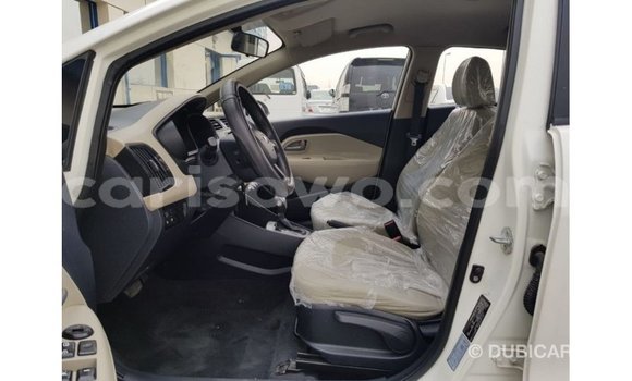 Ra Imported Kia Rio funfun Ọkọ̀ in Import - Dubai ni Benin Ra Imported Kia Rio funfun Ọkọ̀ in Import - Dubai ni Benin