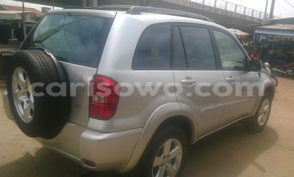 Ra Àlòkù Toyota RAV4 Silver Ọkọ̀ in Cotonou ni Benin Ra Àlòkù Toyota RAV4 Silver Ọkọ̀ in Cotonou ni Benin