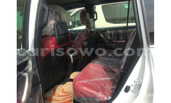 Sayi Imported Lexus GX White Mota in Import - Dubai a Benin Sayi Imported Lexus GX White Mota in Import - Dubai a Benin