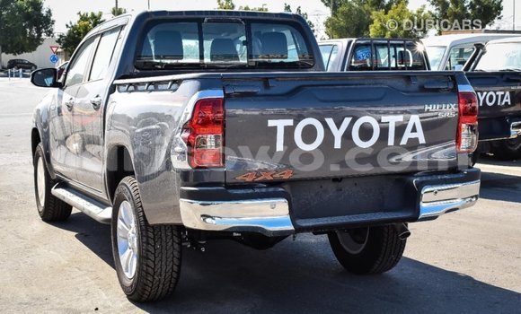 Ra Imported Toyota Hilux Miiran Ọkọ̀ in Import - Dubai ni Benin Ra Imported Toyota Hilux Miiran Ọkọ̀ in Import - Dubai ni Benin