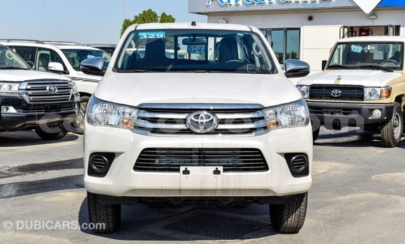 Ra Imported Toyota Hilux funfun Ọkọ̀ in Import - Dubai ni Benin Ra Imported Toyota Hilux funfun Ọkọ̀ in Import - Dubai ni Benin