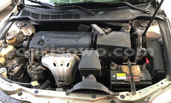 Ra Tuntun Toyota Camry Silver Ọkọ̀ in Cotonou ni Benin Ra Tuntun Toyota Camry Silver Ọkọ̀ in Cotonou ni Benin