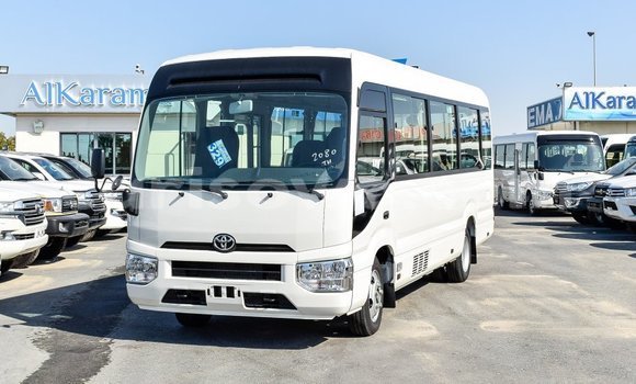 Ra Imported Toyota Coaster funfun Ọkọ̀ akẹ́rù ńlá in Import - Dubai ni Benin Ra Imported Toyota Coaster funfun Ọkọ̀ akẹ́rù ńlá in Import - Dubai ni Benin