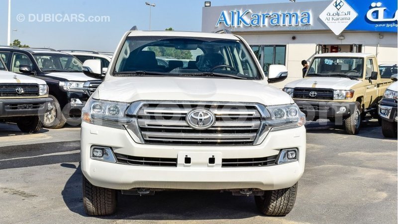 Big with watermark toyota land cruiser benign import dubai 8547