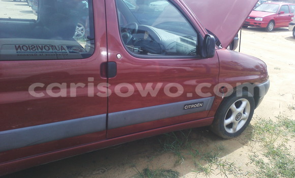 Sayi Na hannu Citroen C4 Red Mota in Porto Novo a Benin