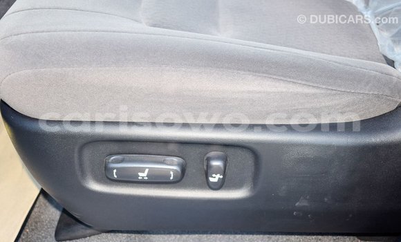 Ra Imported Toyota Land Cruiser funfun Ọkọ̀ in Import - Dubai ni Benin Ra Imported Toyota Land Cruiser funfun Ọkọ̀ in Import - Dubai ni Benin