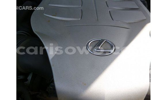 Sayi Imported Lexus GX White Mota in Import - Dubai a Benin Sayi Imported Lexus GX White Mota in Import - Dubai a Benin