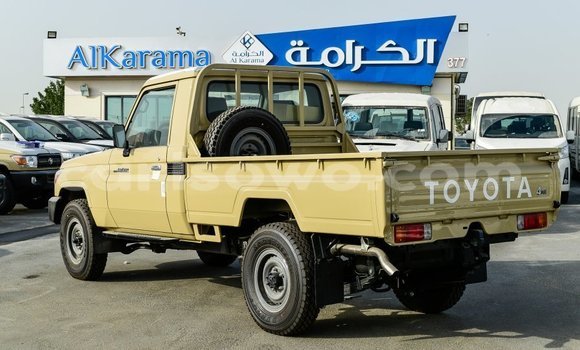 Buy Import Toyota Land Cruiser Beige Car in Import - Dubai in Benign Buy Import Toyota Land Cruiser Beige Car in Import - Dubai in Benign
