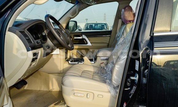 Ra Imported Toyota Land Cruiser Black Ọkọ̀ in Import - Dubai ni Benin Ra Imported Toyota Land Cruiser Black Ọkọ̀ in Import - Dubai ni Benin