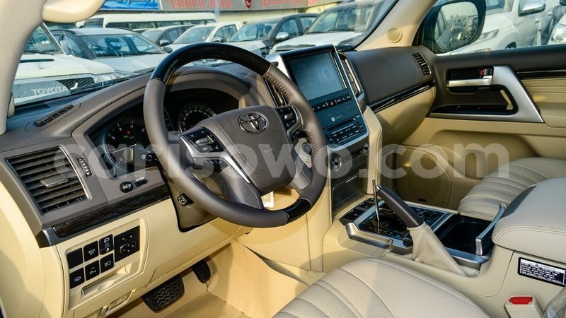 Big with watermark toyota land cruiser benin import dubai 8552