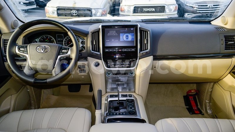 Big with watermark toyota land cruiser benin import dubai 8552