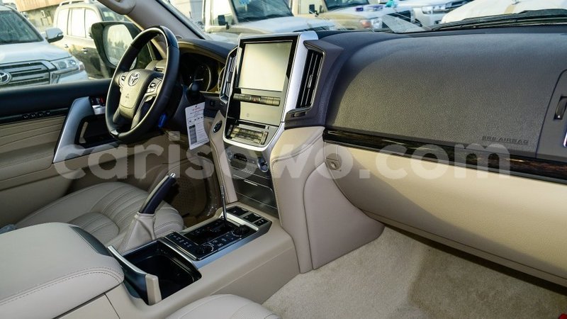 Big with watermark toyota land cruiser benin import dubai 8552