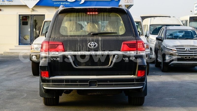 Big with watermark toyota land cruiser benin import dubai 8552