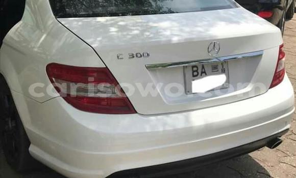 Ra Àlòkù Mercedes-Benz C–Class funfun Ọkọ̀ in Cotonou ni Benin Ra Àlòkù Mercedes-Benz C–Class funfun Ọkọ̀ in Cotonou ni Benin