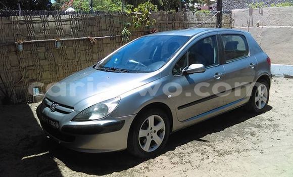 Buy Used Peugeot 305 Silver Car in Cotonou in Benign Buy Used Peugeot 305 Silver Car in Cotonou in Benign