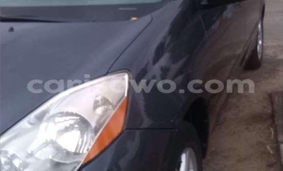 Buy Used Toyota Sienna Blue Car in Cotonou in Benign Buy Used Toyota Sienna Blue Car in Cotonou in Benign