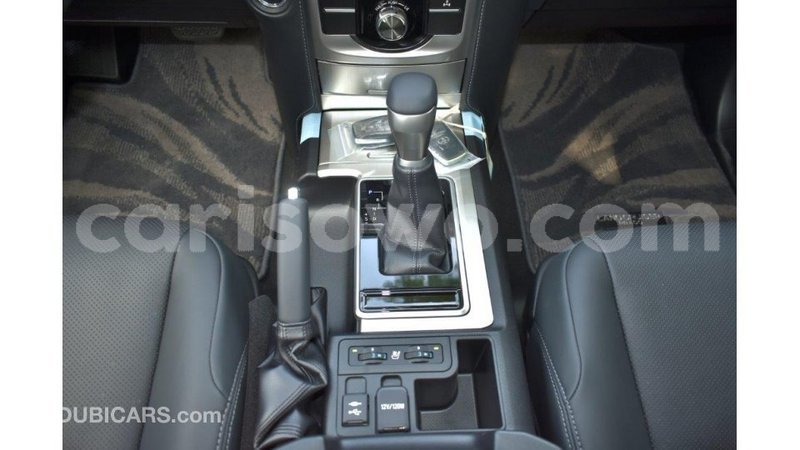 Big with watermark toyota prado benign import dubai 8581