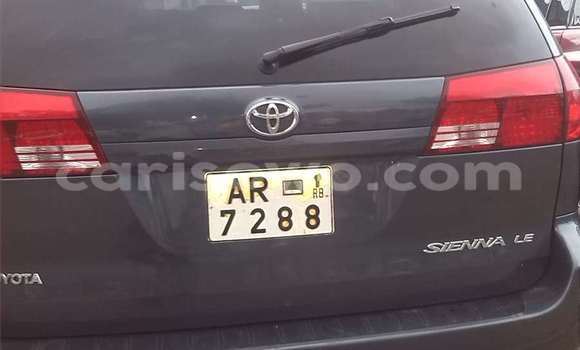 Buy Used Toyota Sienna Blue Car in Cotonou in Benign Buy Used Toyota Sienna Blue Car in Cotonou in Benign
