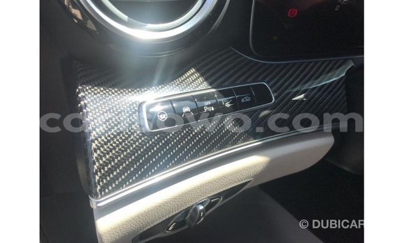 Acheter Import Voiture Mercedes-Benz 190 Autre à Import - Dubai, Benin Acheter Import Voiture Mercedes-Benz 190 Autre à Import - Dubai, Benin