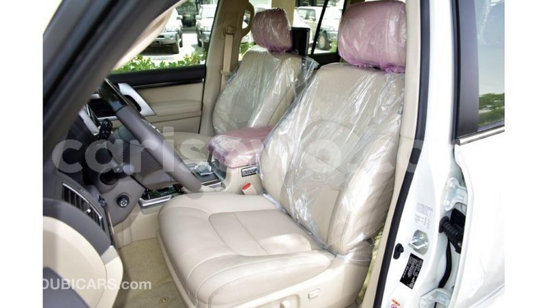 Big with watermark toyota land cruiser benign import dubai 8590