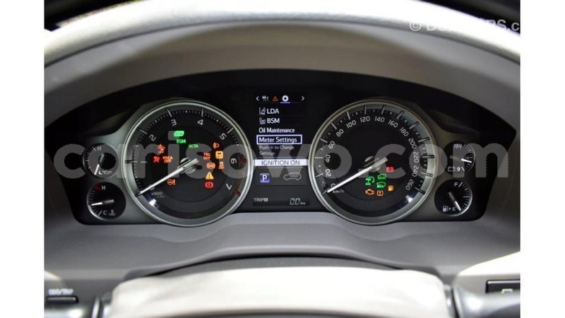 Big with watermark toyota land cruiser benin import dubai 8590