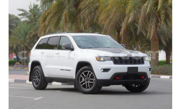 Sayi Imported Jeep Grand Cherokee White Mota in Import - Dubai a Benin