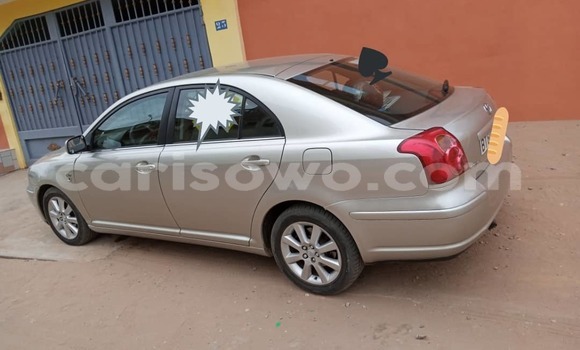 Sayi Sabo Toyota Avensis Azurfa Mota in Cotonou a Benin Sayi Sabo Toyota Avensis Azurfa Mota in Cotonou a Benin