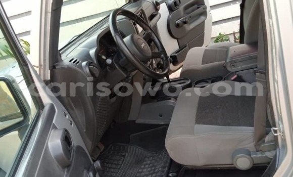 Ra Àlòkù Jeep Wrangler Silver Ọkọ̀ in Cotonou ni Benin Ra Àlòkù Jeep Wrangler Silver Ọkọ̀ in Cotonou ni Benin