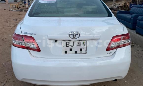 Sayi Na hannu Toyota Camry White Mota in Cotonou a Benin Sayi Na hannu Toyota Camry White Mota in Cotonou a Benin