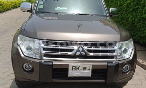 Ra Àlòkù Mitsubishi Pajero Silver Ọkọ̀ in Cotonou ni Benin Ra Àlòkù Mitsubishi Pajero Silver Ọkọ̀ in Cotonou ni Benin