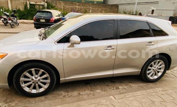 Ra Tuntun Toyota Venza Silver Ọkọ̀ in Cotonou ni Benin Ra Tuntun Toyota Venza Silver Ọkọ̀ in Cotonou ni Benin